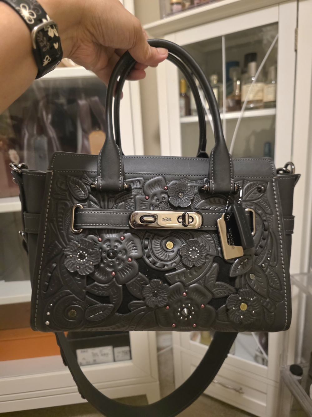 Coach Swagger 27 in Glovetanned Leather with Tea Rose Tooling (Style 11854).